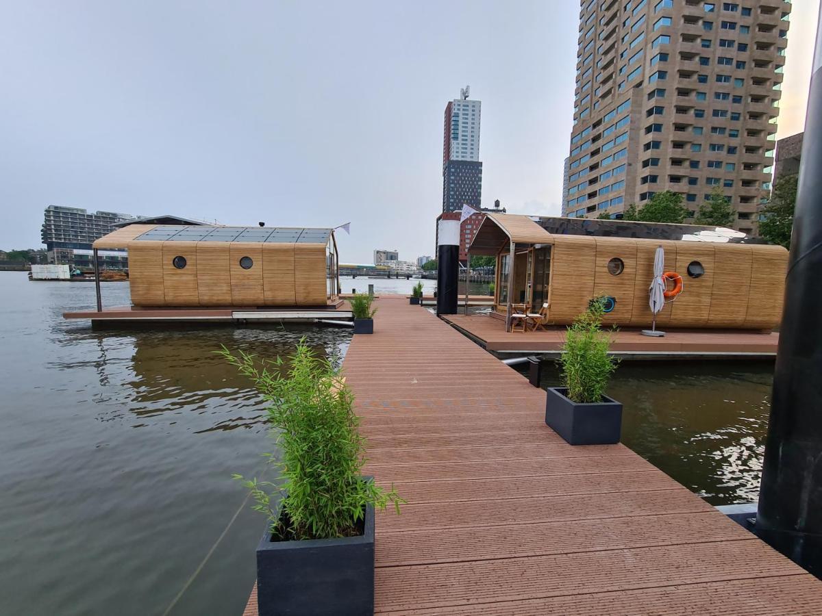 Wikkelboat Nr2 At Floating Rotterdam Rijnhaven Hotel ภายนอก รูปภาพ