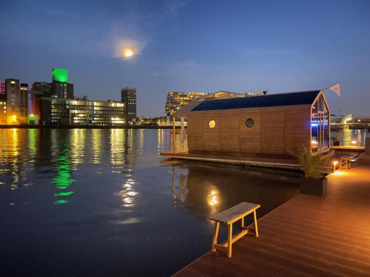 Wikkelboat Nr2 At Floating Rotterdam Rijnhaven Hotel ภายนอก รูปภาพ